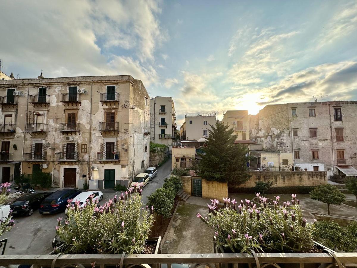 Casa Guilla_Alla Cattedrale パレルモ エクステリア 写真