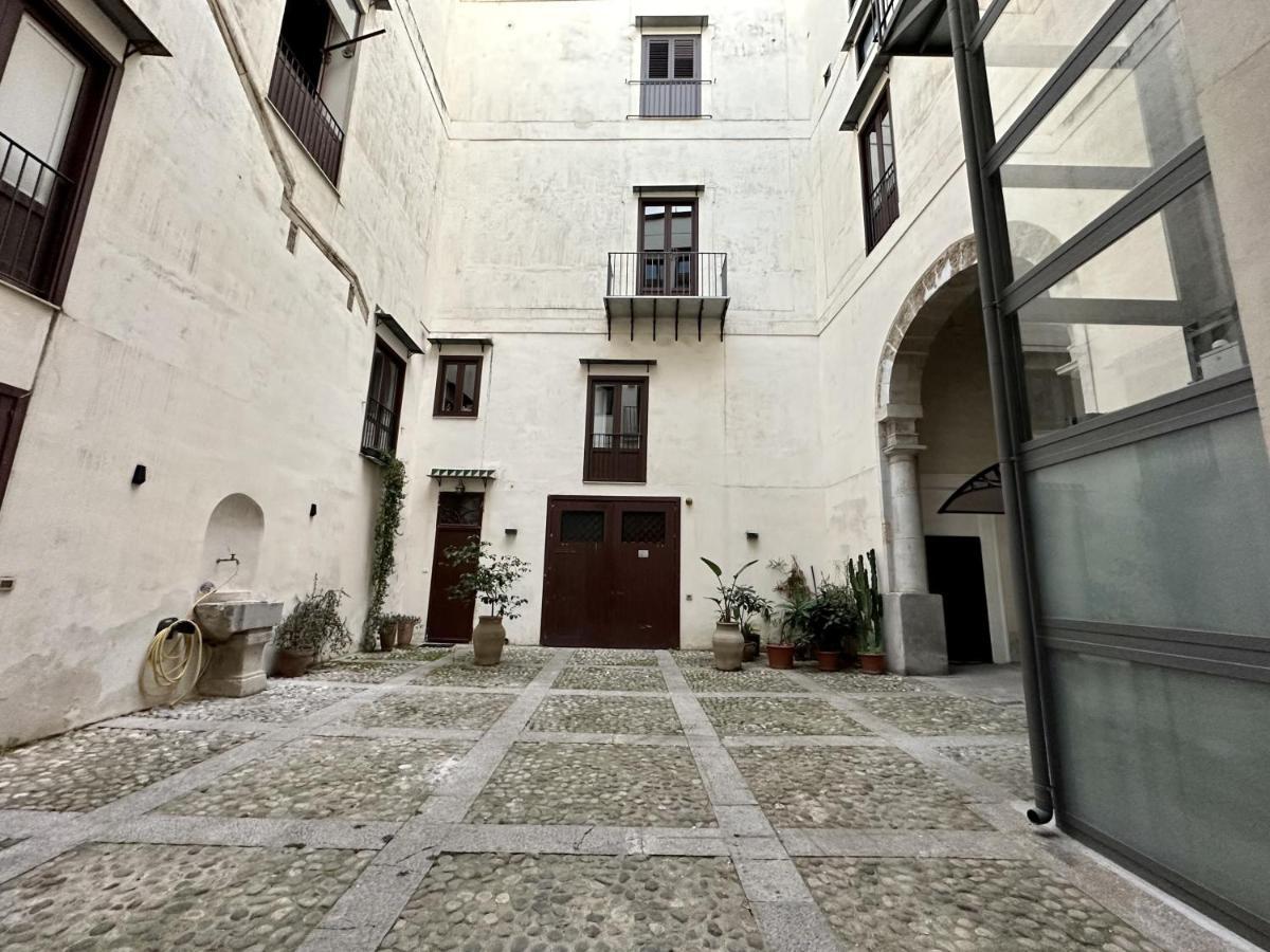 Casa Guilla_Alla Cattedrale パレルモ エクステリア 写真